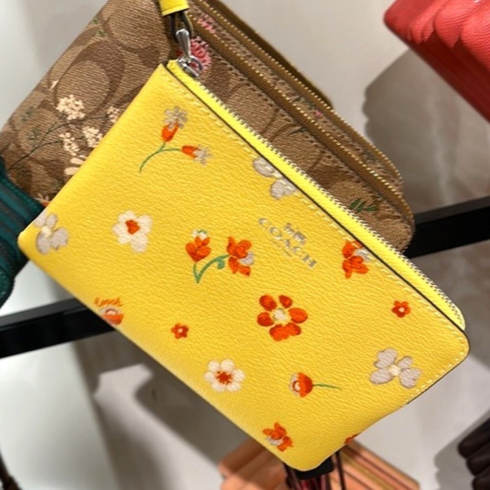 Coach Corner Zip Wristlet With Mystical Floral Print Silver/Yellow Multi - Picture 1 of 7